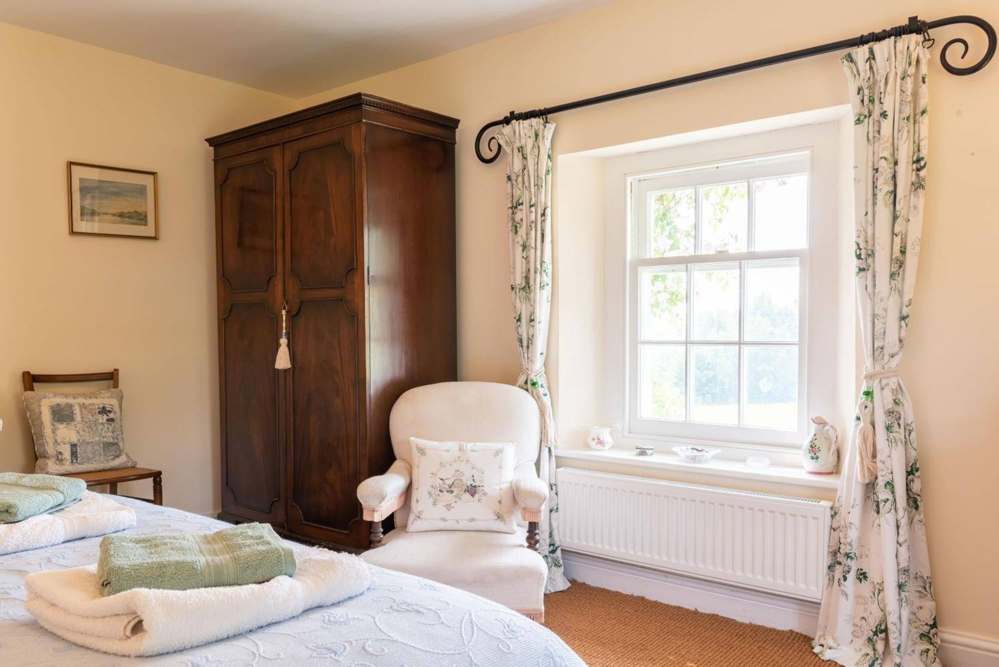 Alltybrain Farm Cottages And Farmhouse B&B Brecon Buitenkant foto