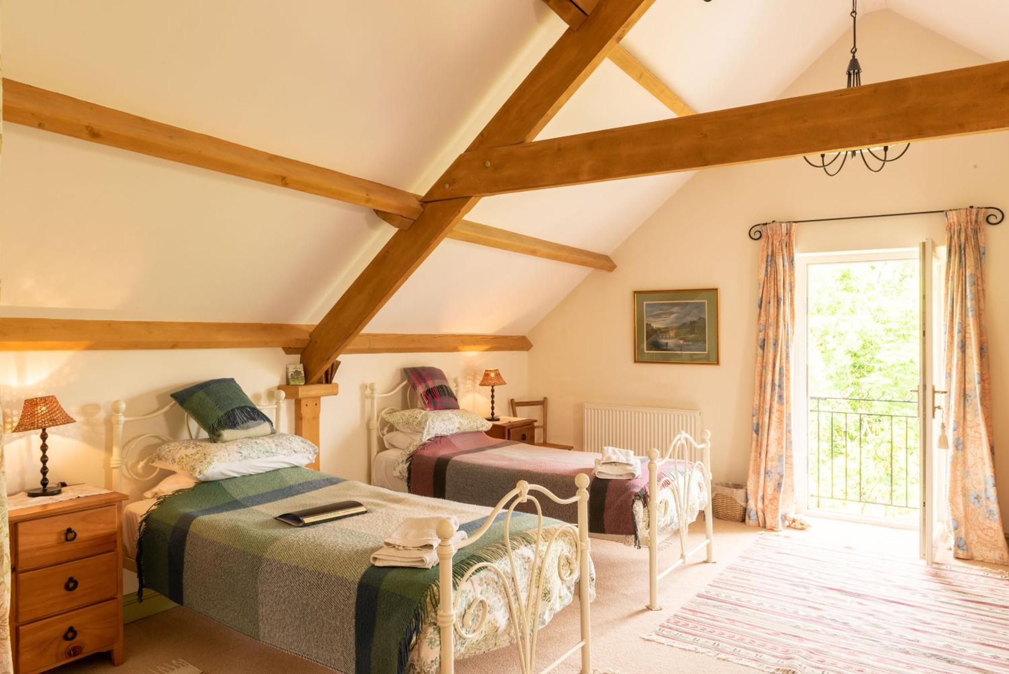 Alltybrain Farm Cottages And Farmhouse B&B Brecon Buitenkant foto